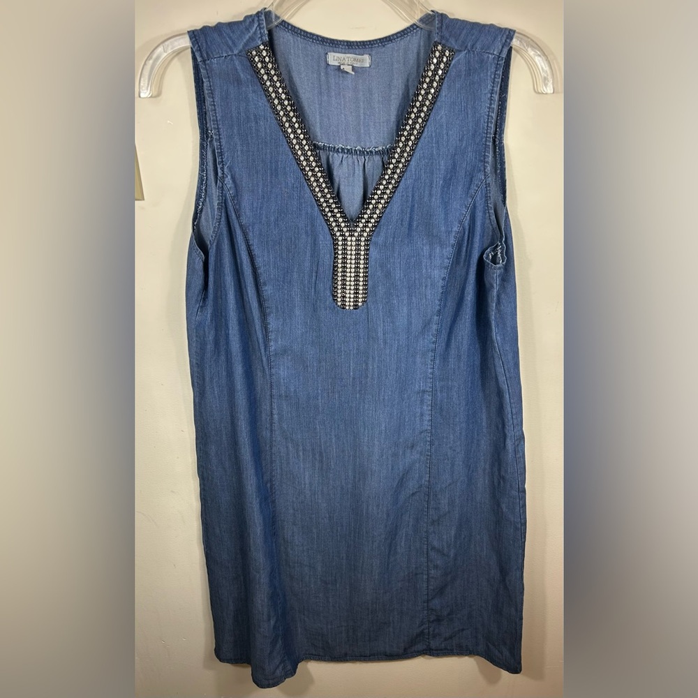 Lina Tomei Chambray Dress Women’s M Blue Tencel Sleeveless Rhinestones‎ Italy